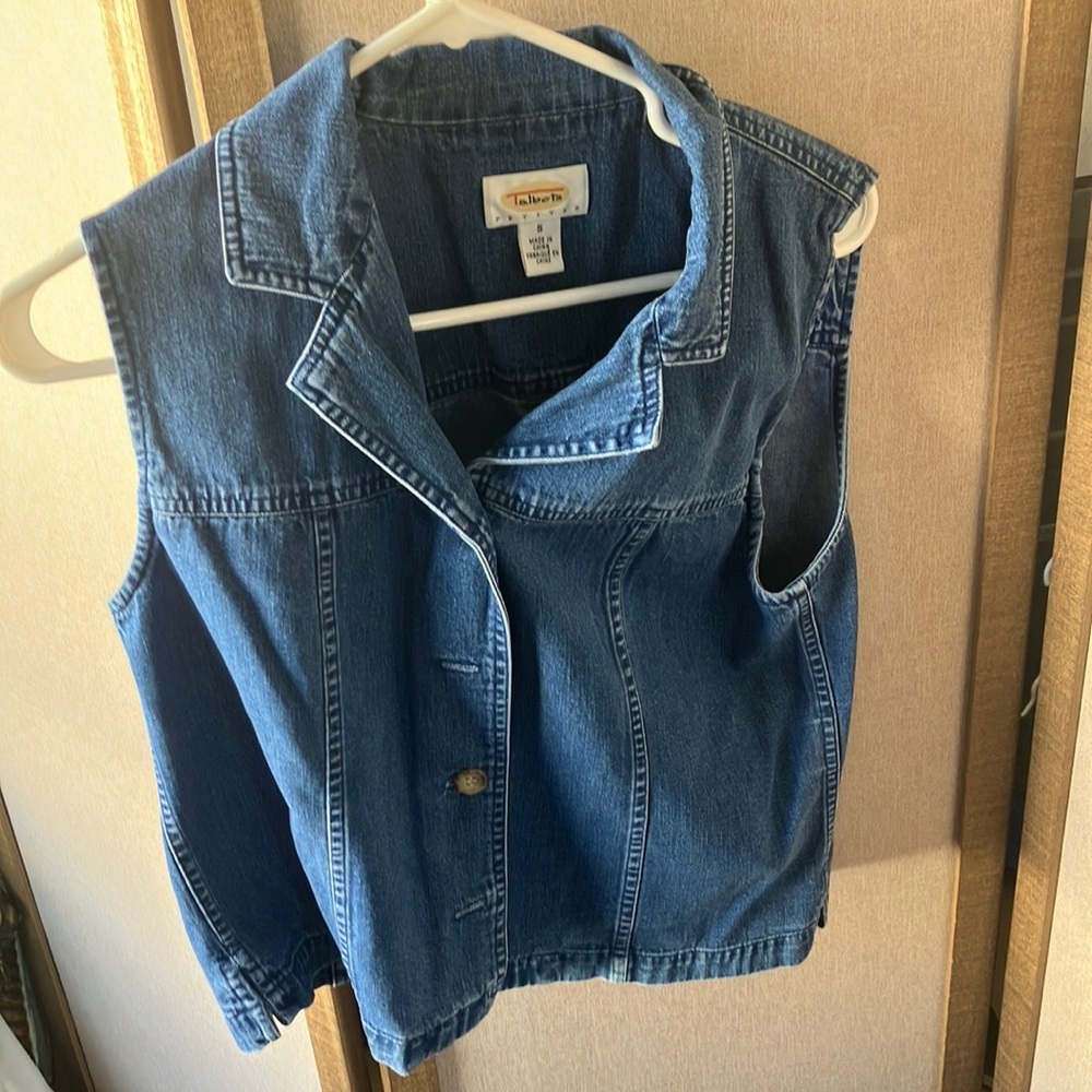 FINAL MARKDOWN Talbots Classic Blue Denim Vest petite small